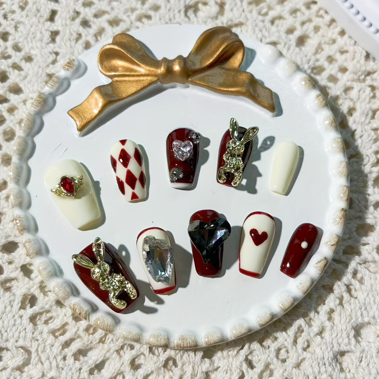 Alice in Wonderland - 10pcs Handmade Press On Nails